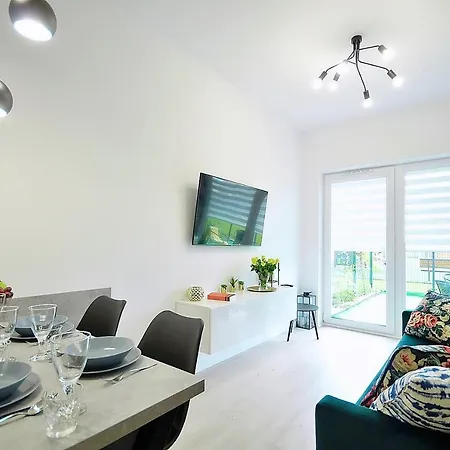 Onholidaypl - Kapitański Mostek Apartament